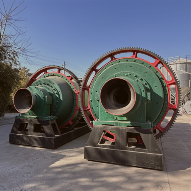 新光球磨機廠家 鄭州新光球磨機廠家:節(jié)能技術引行業(yè)新趨勢