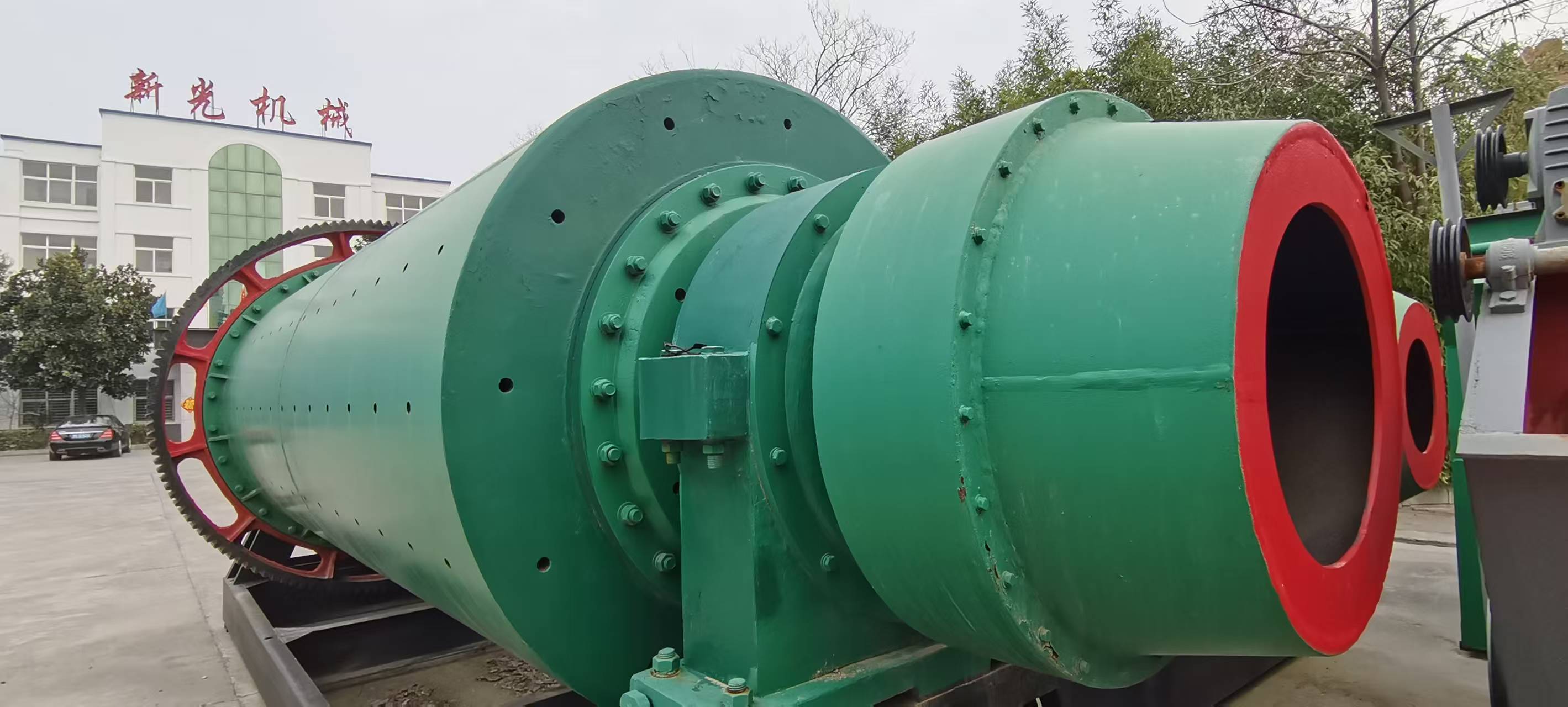 高效節(jié)能球磨機(jī)設(shè)備 球磨機(jī)礦山與工業(yè)生產(chǎn)-球磨機(jī)廠(chǎng)家